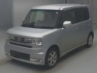Toyota PIXIS SPACE