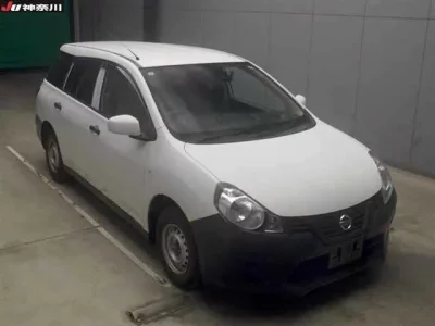 Nissan AD