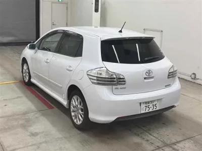 Toyota BLADE
