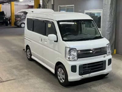 Nissan CLIPPER RIO