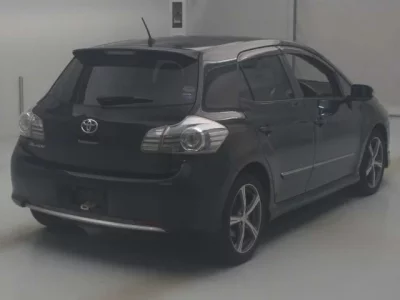 Toyota BLADE