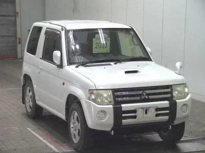 Mitsubishi PAJERO MINI