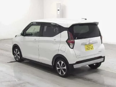 Mitsubishi EK X