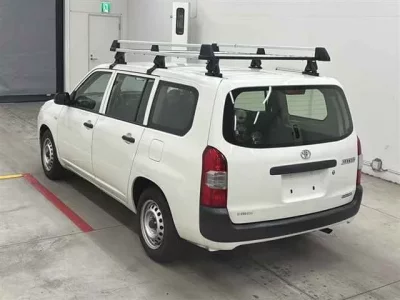 Toyota SUCCEED