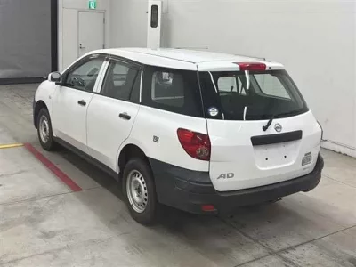 Nissan AD