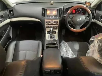 Nissan SKYLINE