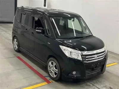 Mitsubishi DELICA D2