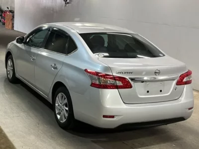 Nissan SYLPHY