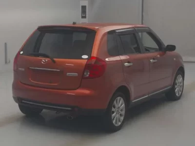 Mazda VERISA