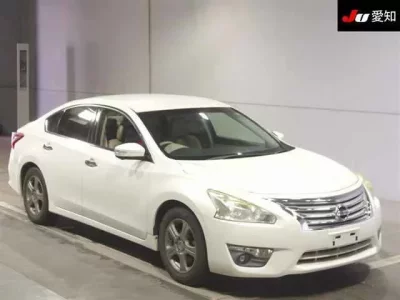 Nissan TEANA