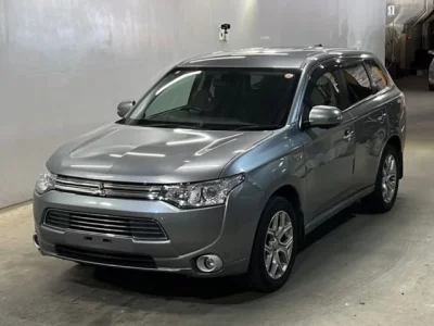 Mitsubishi OUTLANDER PHEV