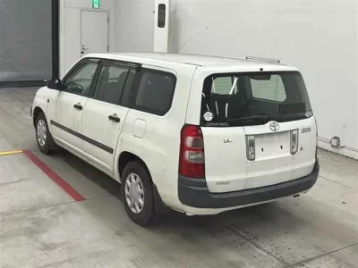 Toyota SUCCEED