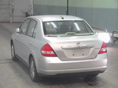 Nissan TIIDA LATIO