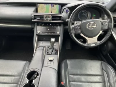 Lexus IS