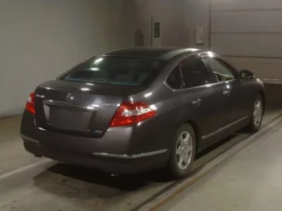 Nissan TEANA