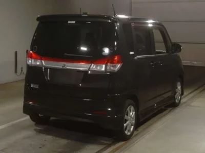 Mitsubishi DELICA D2