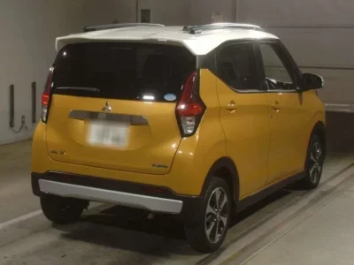 Mitsubishi EK X