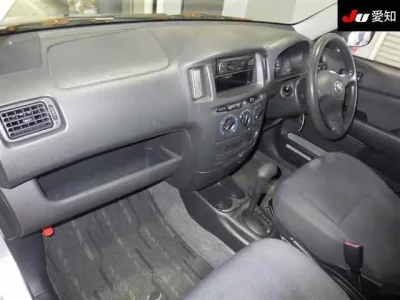 Toyota SUCCEED
