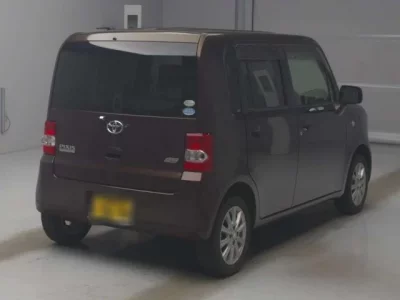 Toyota PIXIS SPACE