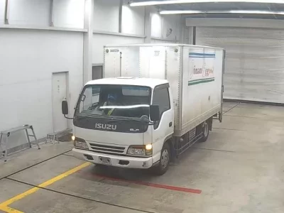 Isuzu ELF