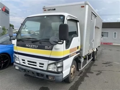 Isuzu ELF