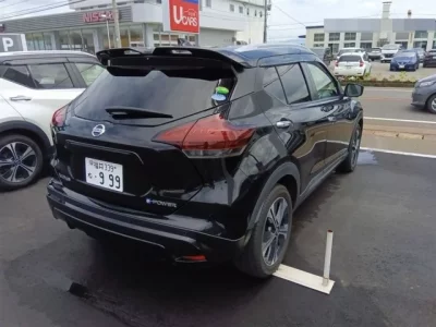 Nissan KIX