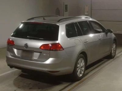 Volkswagen GOLF VARIANT