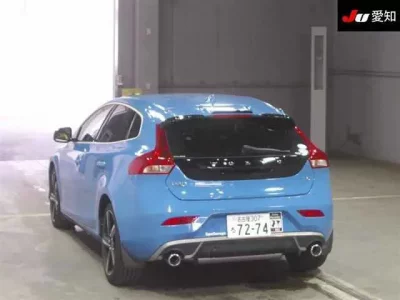 Volvo V40