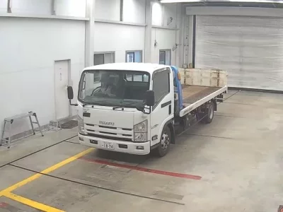 Isuzu ELF