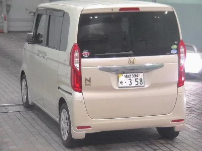 Honda N BOX