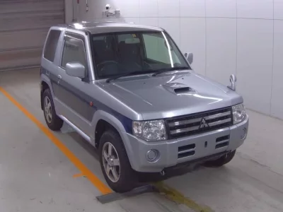 Mitsubishi PAJERO MINI