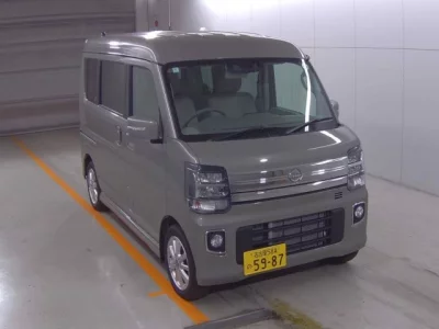 Nissan CLIPPER RIO