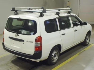 Toyota SUCCEED