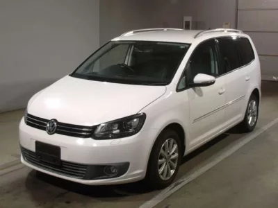 Volkswagen GOLF TOURAN
