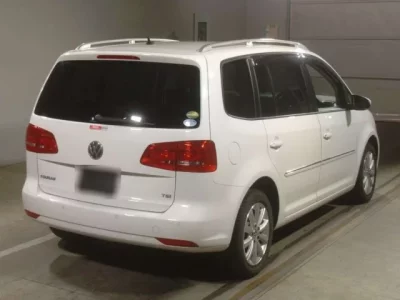 Volkswagen GOLF TOURAN