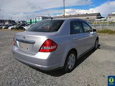 Nissan TIIDA LATIO