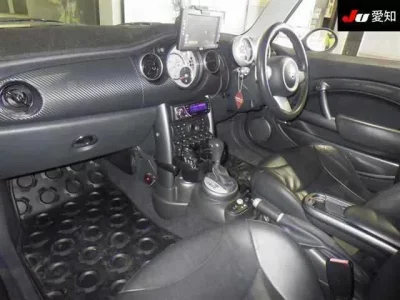 BMW MINI