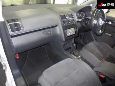 Volkswagen GOLF TOURAN