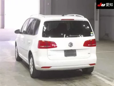 Volkswagen GOLF TOURAN