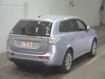 Mitsubishi OUTLANDER PHEV