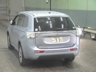 Mitsubishi OUTLANDER PHEV