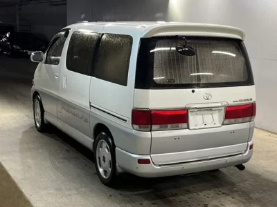 Toyota HIACE REGIUS