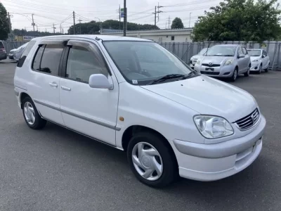 Toyota RAUM