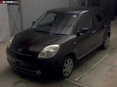 Mazda VERISA