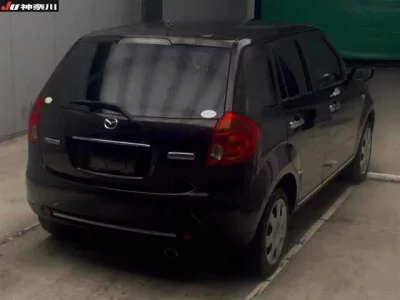 Mazda VERISA