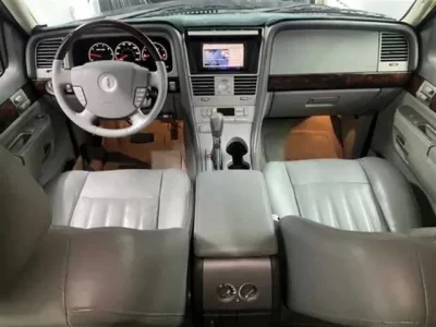 Ford LINCOLN TOWNCAR