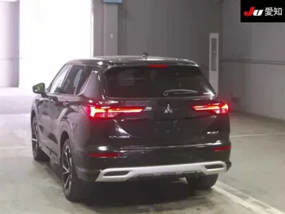 Mitsubishi OUTLANDER PHEV