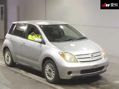 Toyota IST