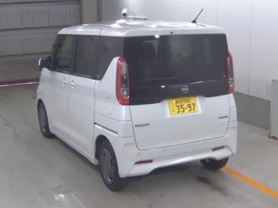 Nissan ROOX