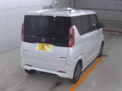 Nissan ROOX